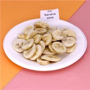 Bananas e morangos liofilizados